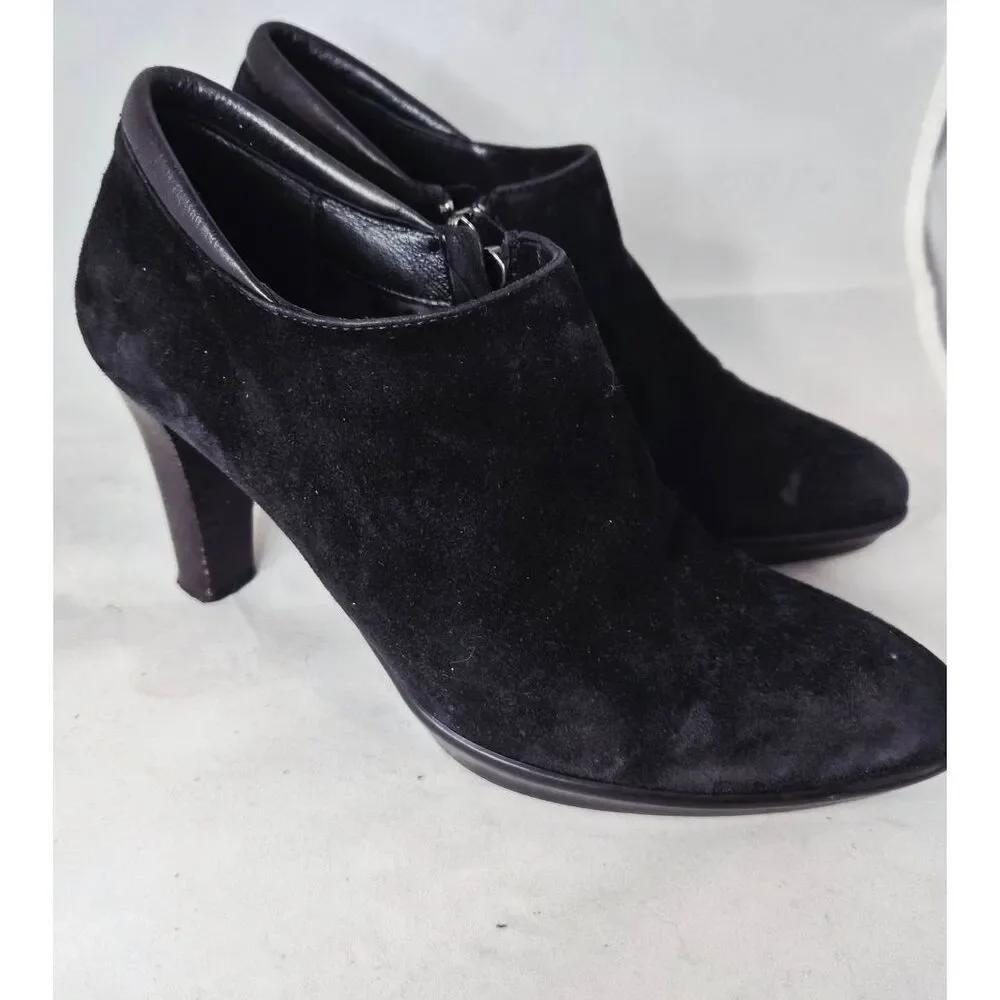 Aquatalia heels